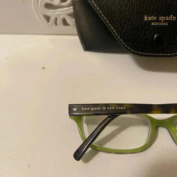 Kate Spade great color, high quality eyeglass Comes with case - Picture 11 of 13